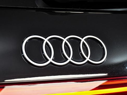 Used 2025 Audi SQ5 Premium Plus w/ Premium Plus Package AWD/4WD image 99