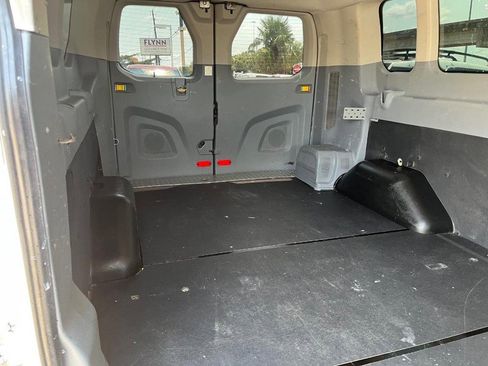 Used 2016 Ford Transit 350 XLT image 10