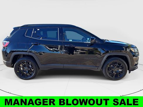 New 2026 Jeep Compass Latitude AWD/4WD image 2