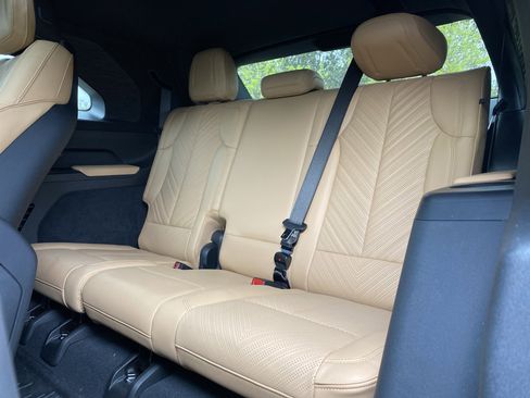 Used 2025 Cadillac Escalade IQ Sport 2 image 9