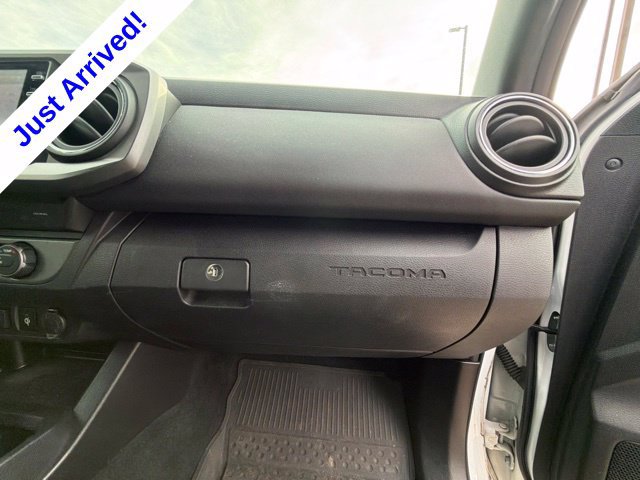 Used 2021 Toyota Tacoma TRD Off-Road AWD/4WD image 24