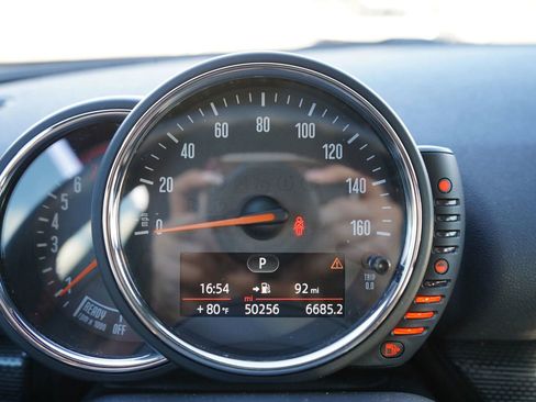 Used 2017 MINI Cooper Clubman S image 11