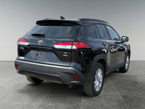 Certified 2023 Toyota Corolla Cross LE w/ Moonroof Package AWD/4WD image 6