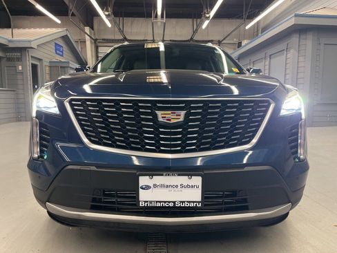 Used 2021 Cadillac XT4 Premium Luxury w/ Cold Weather Package image 2