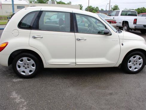 Used 2005 Chrysler PT Cruiser Touring FWD image 7