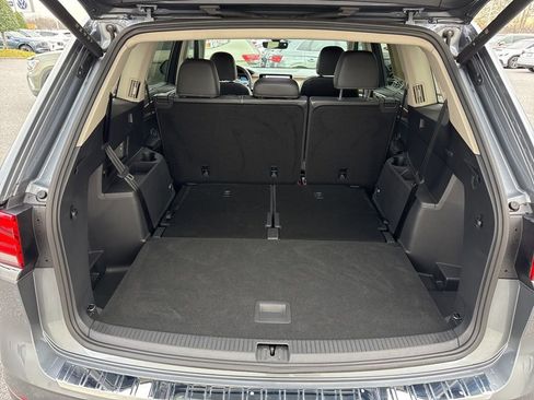 Certified 2024 Volkswagen Atlas SE image 12