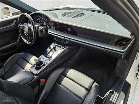 Used 2022 Porsche 911 Carrera RWD image 19