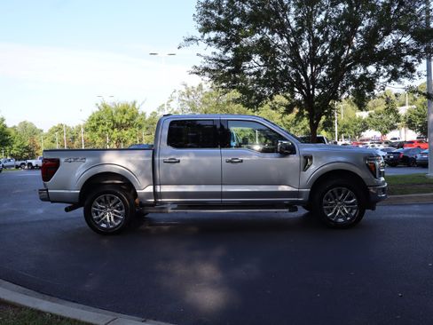 Used 2024 Ford F150 Lariat w/ Equipment Group 502A High AWD/4WD image 10