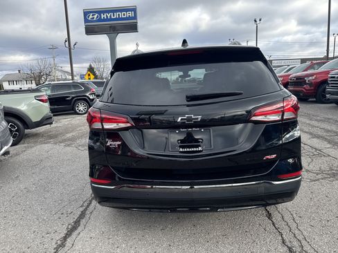 Used 2023 Chevrolet Equinox RS image 4