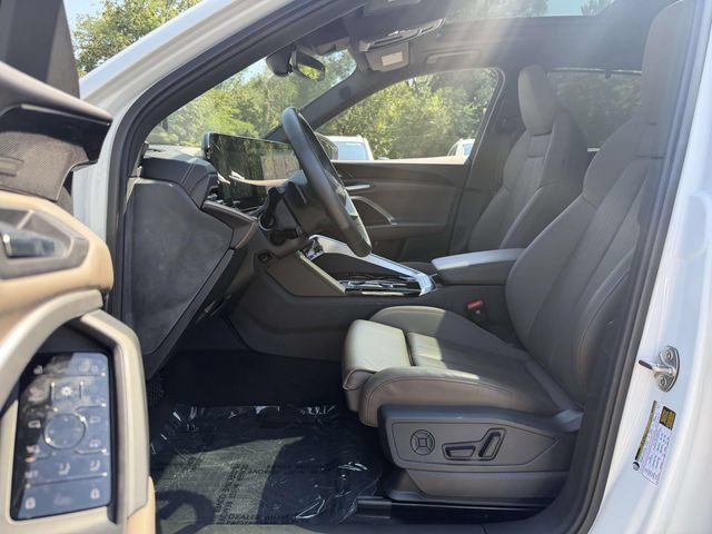 Used 2025 Audi Q5 Premium Plus w/ Premium Plus AWD/4WD image 8