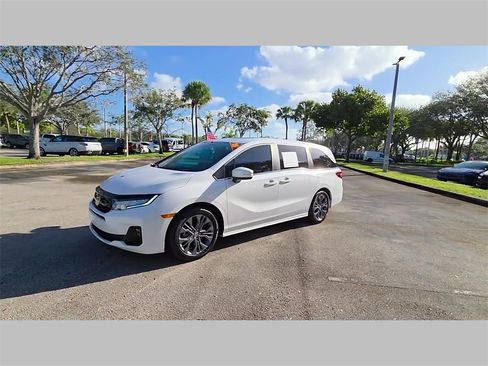 Used 2025 Honda Odyssey Touring image 41