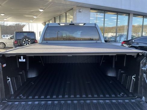Used 2025 Toyota Tundra Limited image 29