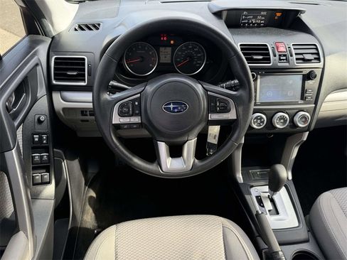 Used 2018 Subaru Forester 2.5i w/ Alloy Wheel Package image 14