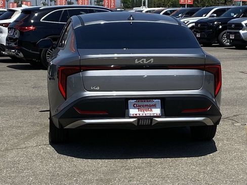 Used 2025 Kia K4 FWD image 40