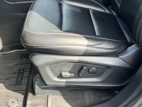 Certified 2023 Ford Explorer XLT w/ Equipment Group 202A AWD/4WD image 19