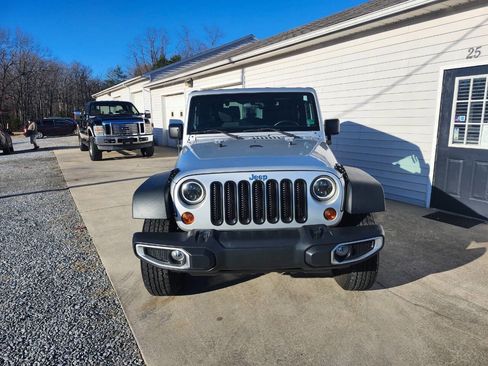 Used 2012 Jeep Wrangler Sport image 3