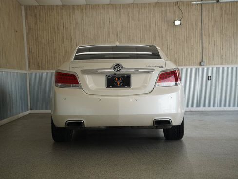 Used 2011 Buick LaCrosse CXS w/ Driver Confidence Package FWD image 8
