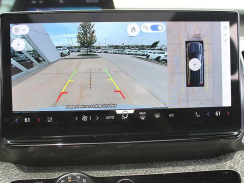 Used 2025 Ford Expedition Tremor AWD/4WD image 17