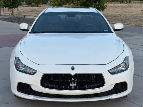 Used 2015 Maserati Ghibli RWD image 2
