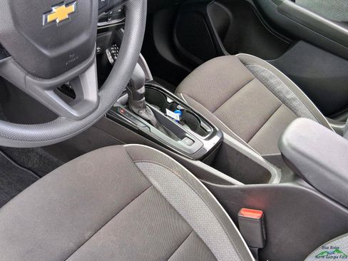 Used 2025 Chevrolet TrailBlazer LS w/ LS Convenience Package FWD image 21