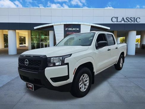 Used 2025 Nissan Frontier S RWD image 3