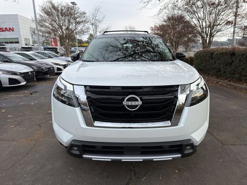 New 2025 Nissan Pathfinder Platinum w/ Cargo Package image 2
