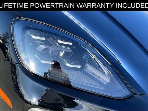 Used 2024 Porsche Cayenne image 42