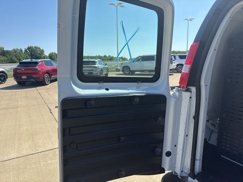 New 2025 Chevrolet Express 2500 Work Van w/ Driver Convenience Package image 32