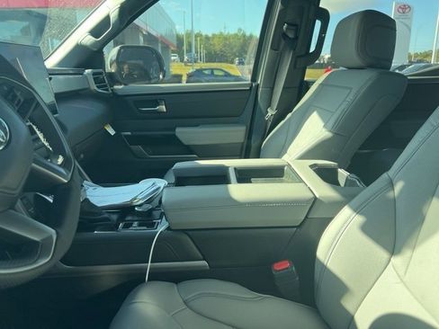 Used 2026 Toyota Tundra Limited image 22