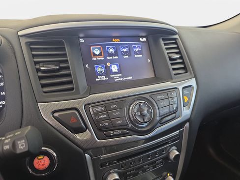 Used 2018 Nissan Pathfinder SL FWD image 21