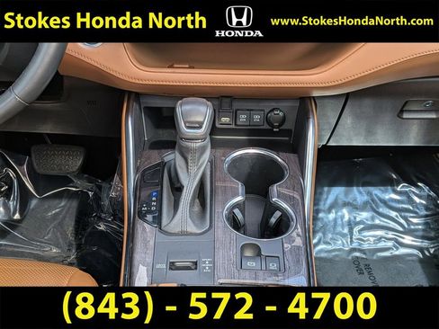 Used 2021 Toyota Highlander Platinum image 19