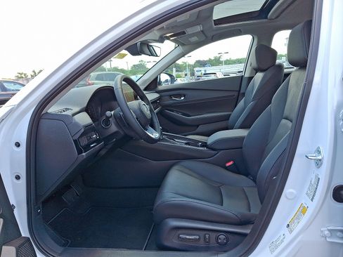 New 2025 Honda Accord Touring image 6