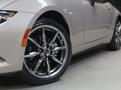 Used 2022 MAZDA MX-5 Miata Grand Touring w/ Weather Package RWD image 24