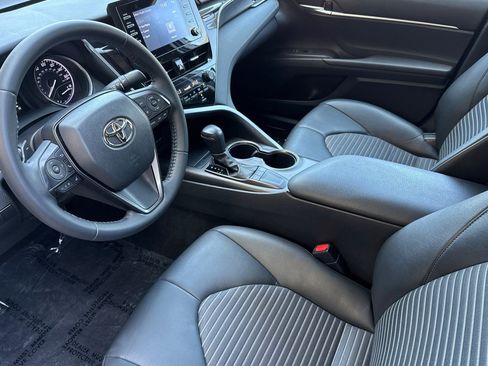 Certified 2022 Toyota Camry SE image 12