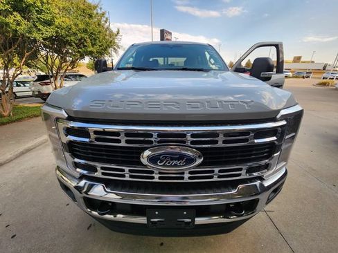 Used 2025 Ford F250 XLT w/ FX4 Off-Road Package AWD/4WD image 2