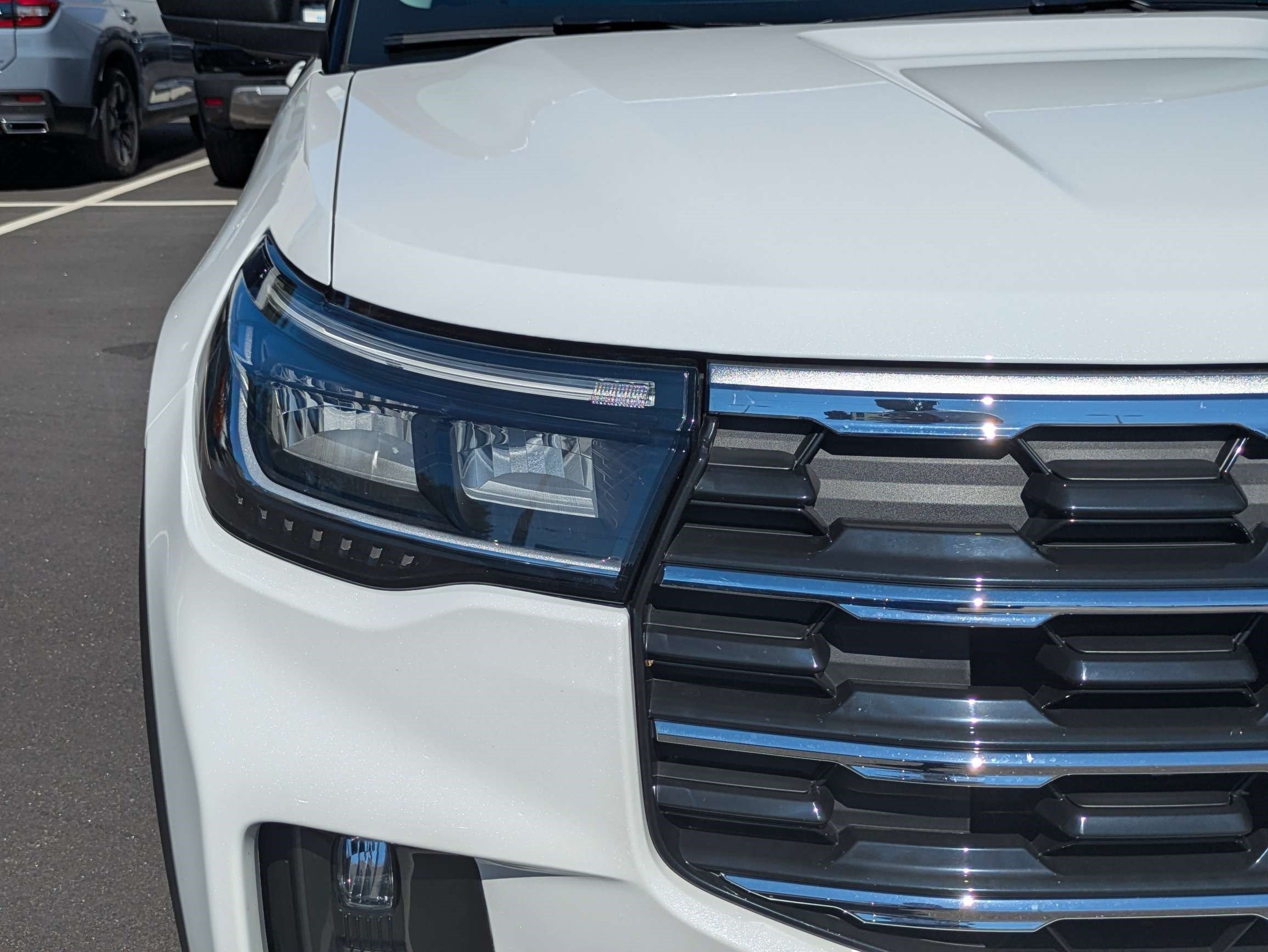 Used 2025 Ford Explorer Active w/ Active Comfort Package RWD image 14