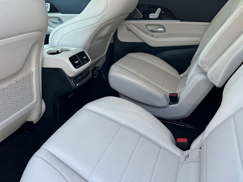 Certified 2024 Mercedes-Benz GLS 450 4MATIC image 12