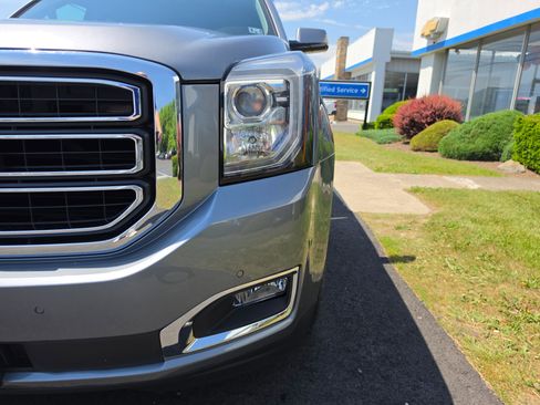 Used 2019 GMC Yukon SLT AWD/4WD image 10