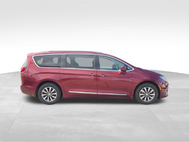 Used 2020 Chrysler Pacifica Touring-L Plus FWD image 10
