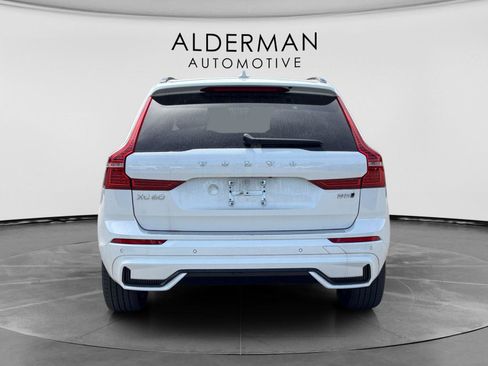 Used 2024 Volvo XC60 B5 Plus w/ Protection Package Premier AWD/4WD image 4