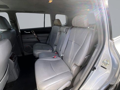 Used 2013 Toyota Highlander Limited image 22
