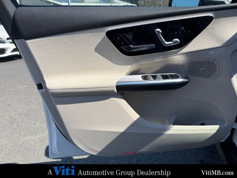 New 2026 Mercedes-Benz GLC 300 4MATIC image 11