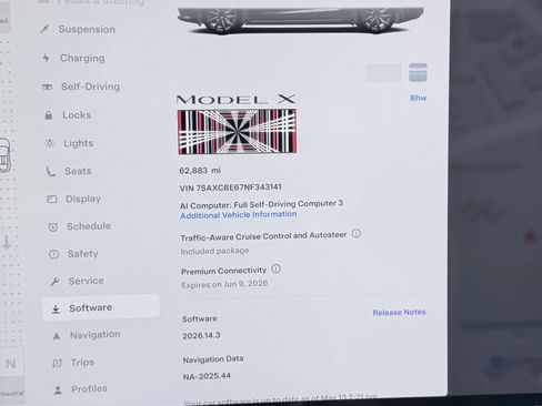 Used 2022 Tesla Model X Plaid AWD/4WD image 4