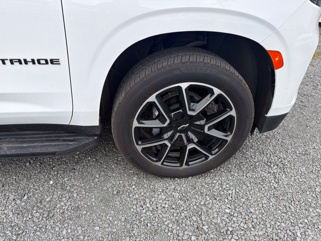 Used 2024 Chevrolet Tahoe RST w/ Sport Performance Package AWD/4WD image 10