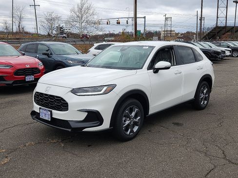 New 2027 Honda HR-V LX image 2
