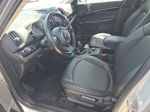 Used 2022 MINI Cooper Countryman FWD image 3