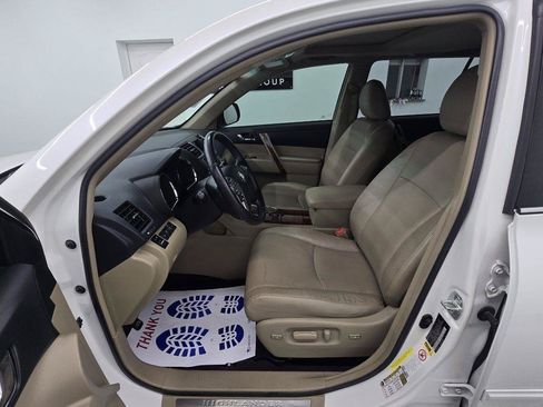 Used 2013 Toyota Highlander Limited FWD image 21