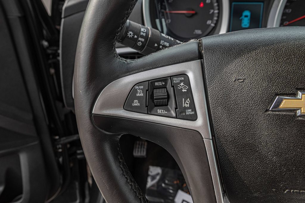 Used 2015 Chevrolet Equinox LTZ FWD image 24