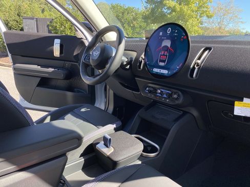 Certified 2025 MINI Cooper Countryman S image 6