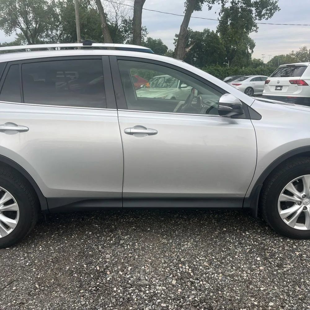 Used 2015 Toyota RAV4 Limited w/ Outdoor Package AWD/4WD image 11